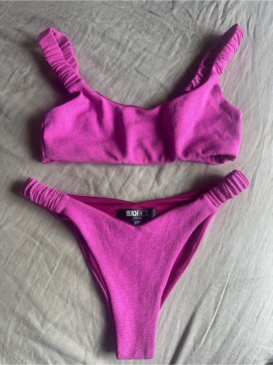 Beach Riot Other - Beach Riot Vibrant Fuchsia Textured Bikini